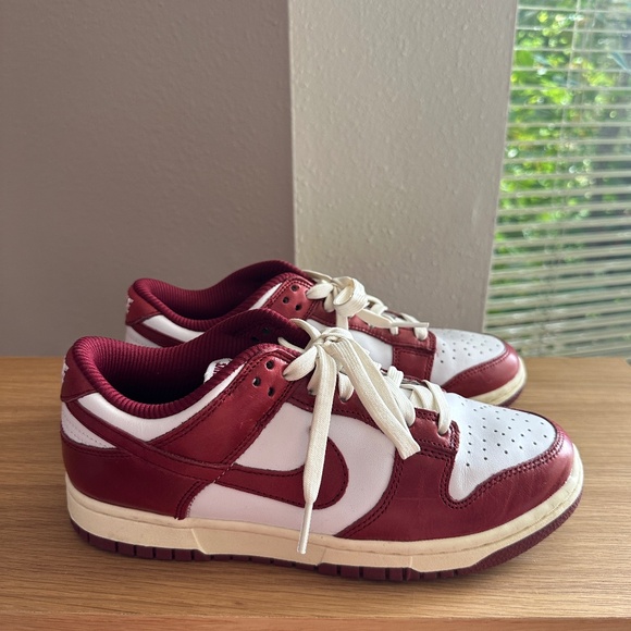 Nike Dunk Low Premium Vintage Red - Picture 1 of 9